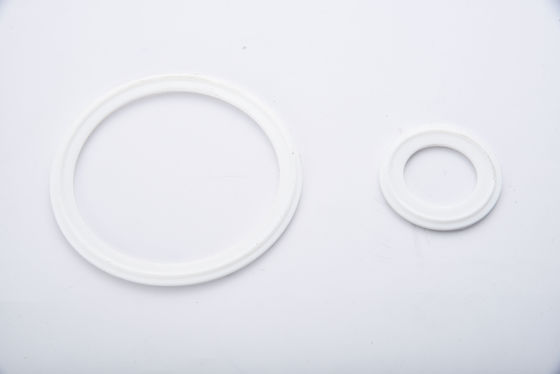 식품 등급 흰색 삼발 클램프 파이프 위생 실리콘 PTFE 가스켓과 EPDM 고무 페룰